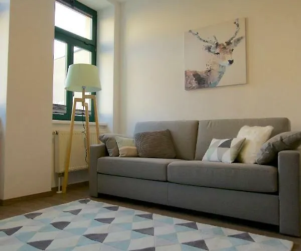 Am Voelkerschlachtdenkmal * Leipzig